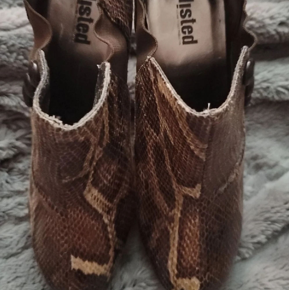 Unlisted heels - Picture 3 of 3